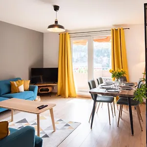 Les Du Vercors - Parking Free Fibre Netflix Fontaine (Rhone-Alps)